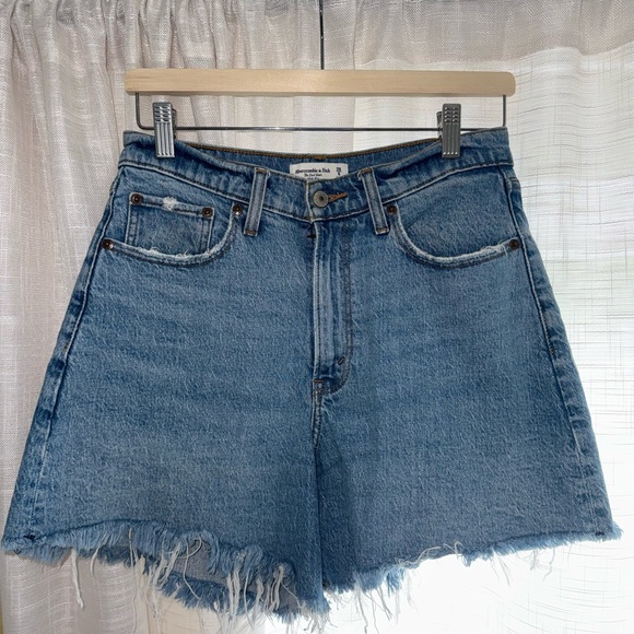 Abercrombie & Fitch The Dad Short High Rise Curve Love - Medium Wash - Picture 1 of 4